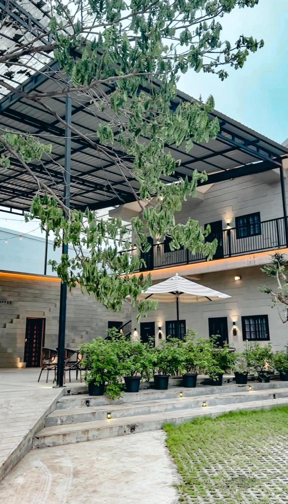 Macchiato Resort Savannakhet Opposite Thai Embassy المظهر الخارجي الصورة